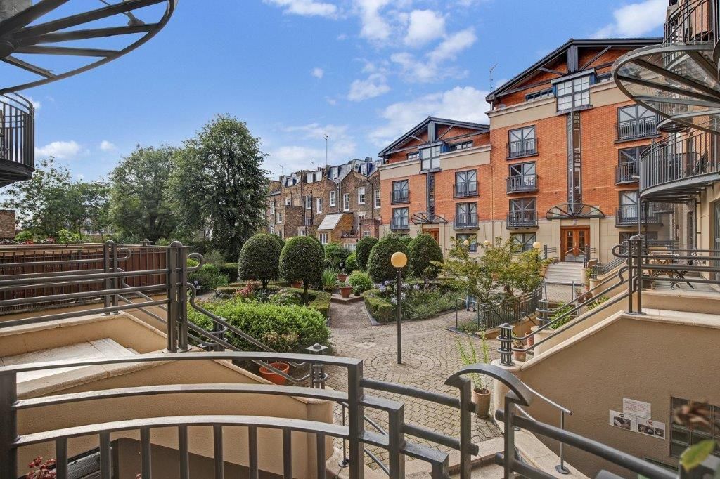 Property photo 3 of 10