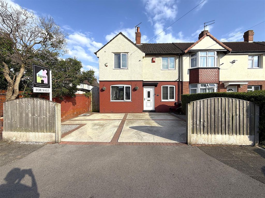 Property photo 1 of 15 Front External