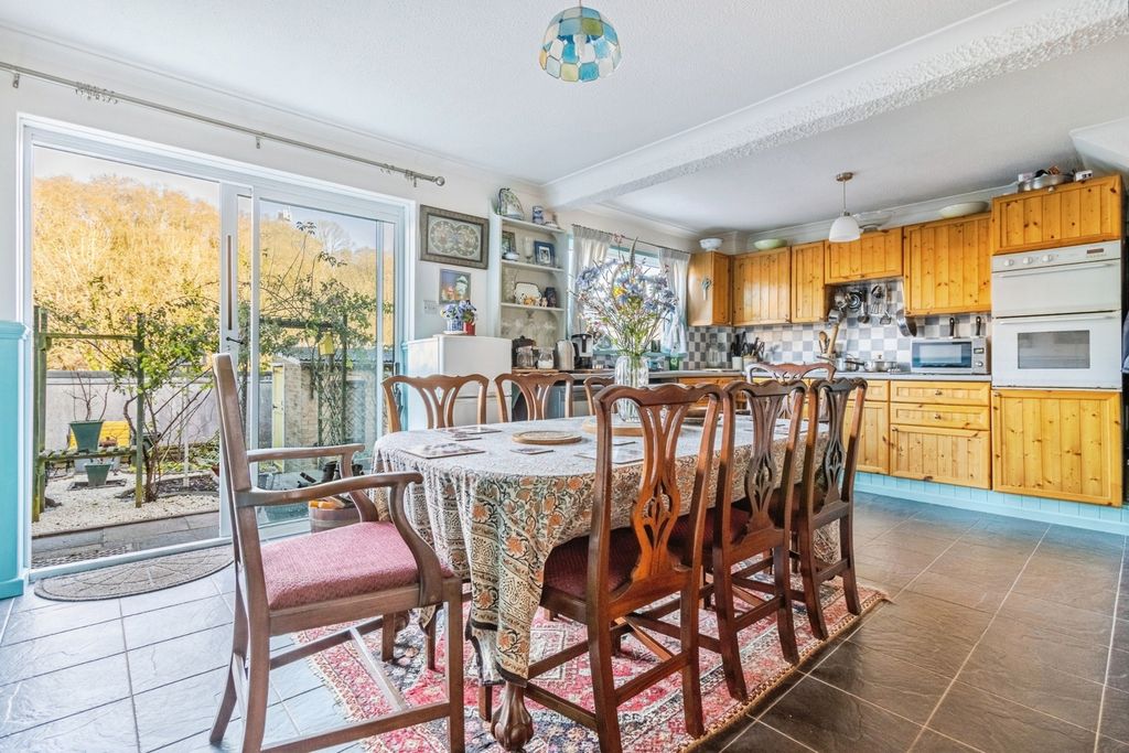 Property photo 3 of 13 Pbox-Img.Jpg