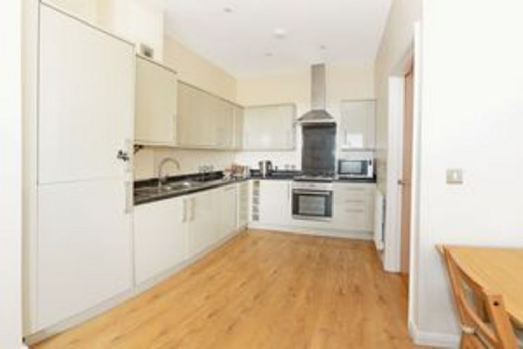 Property photo 3 of 6