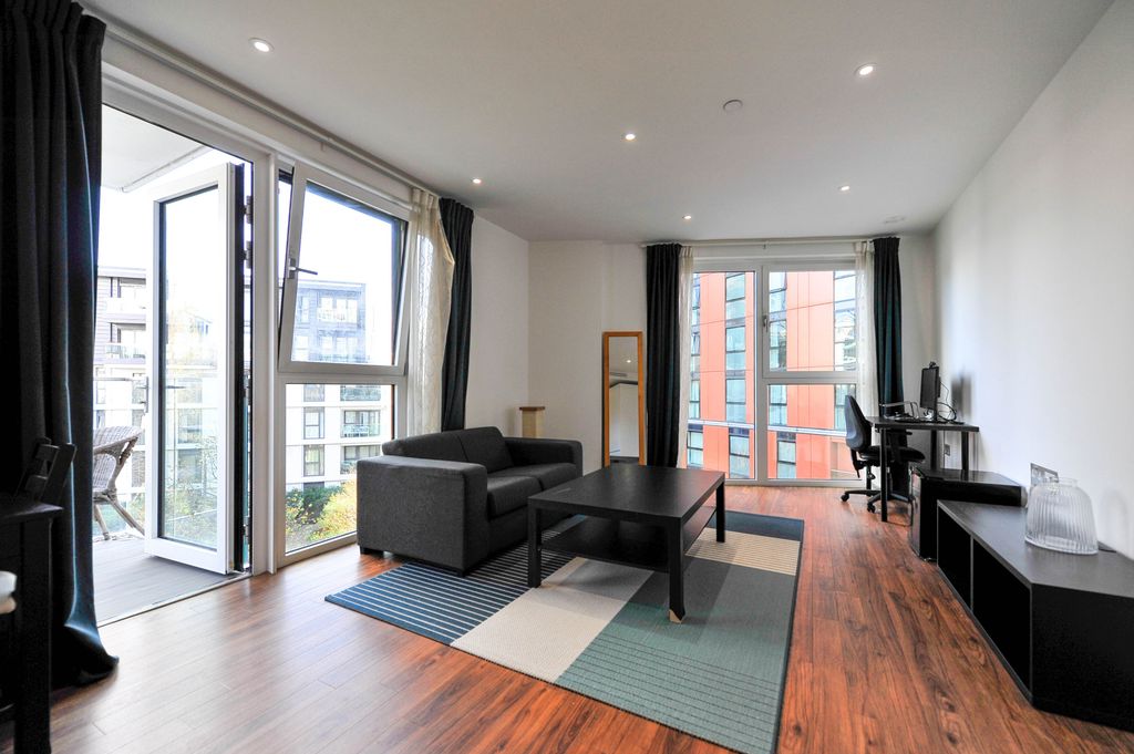 Property photo 2 of 10