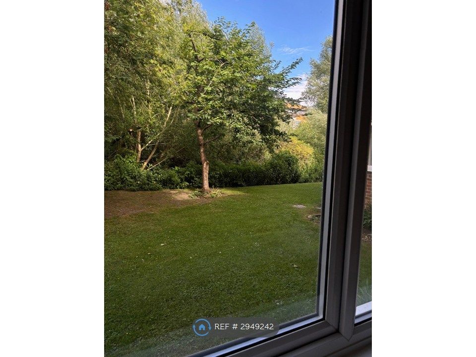 Property photo 1 of 25