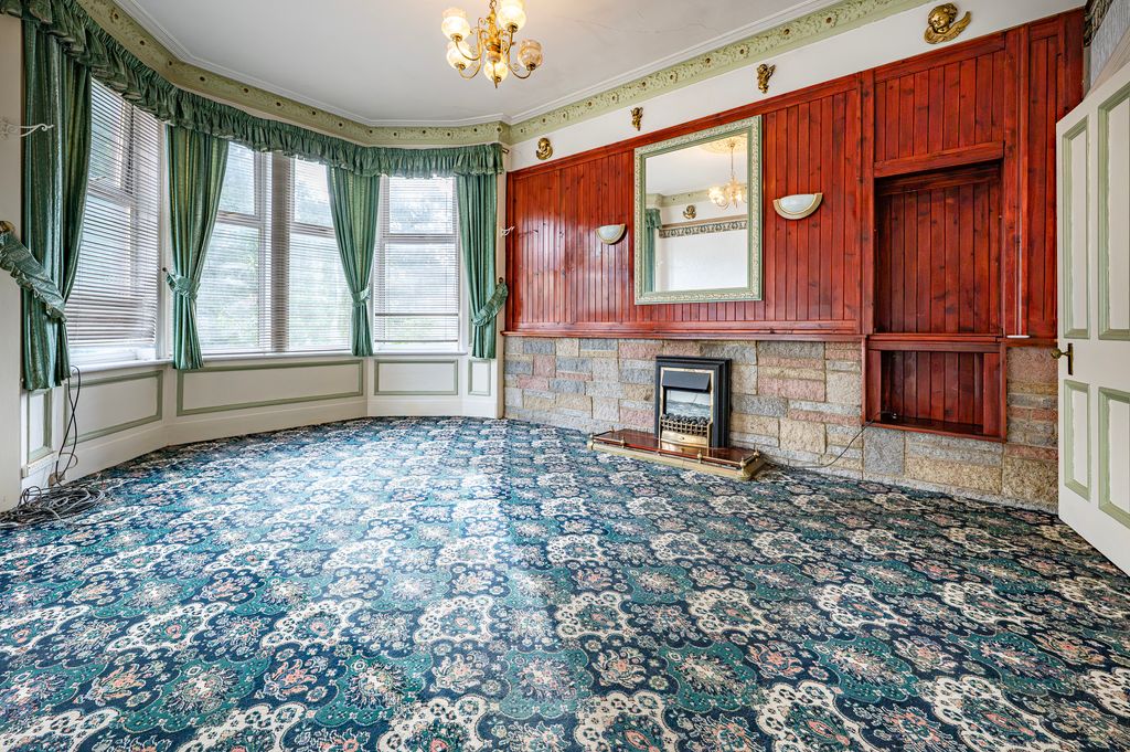 Property photo 2 of 24