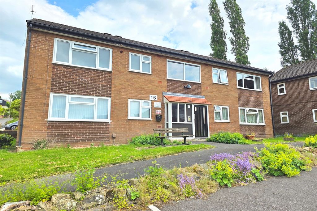 Property photo 1 of 7 External