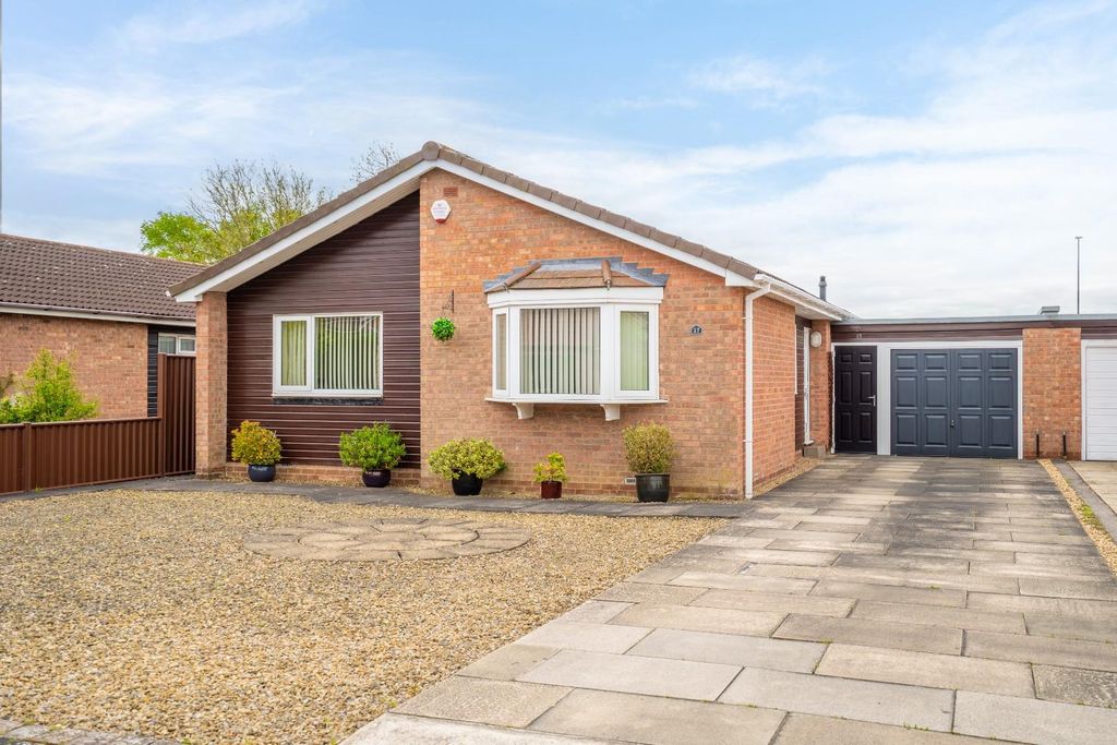 Property photo 1 of 11 External