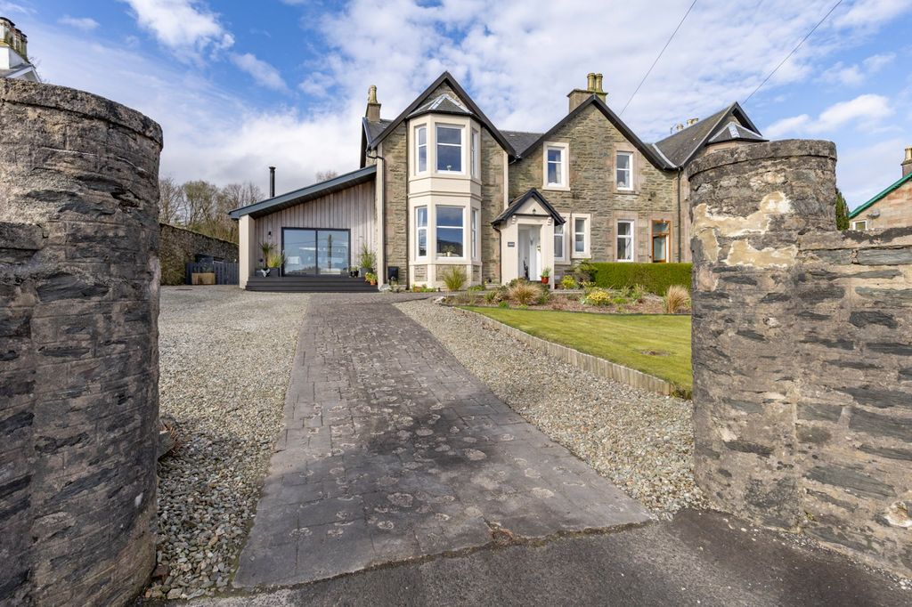 Property photo 2 of 25 Picture No. 03