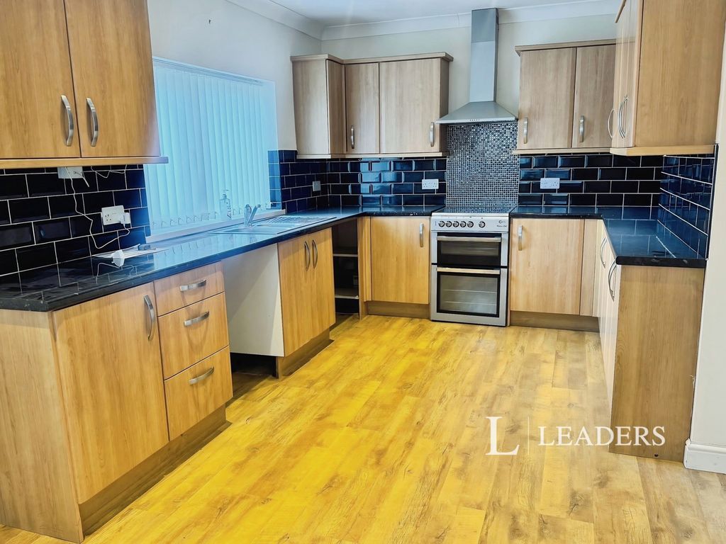 Property photo 2 of 21 Pbox-Img.Jpg