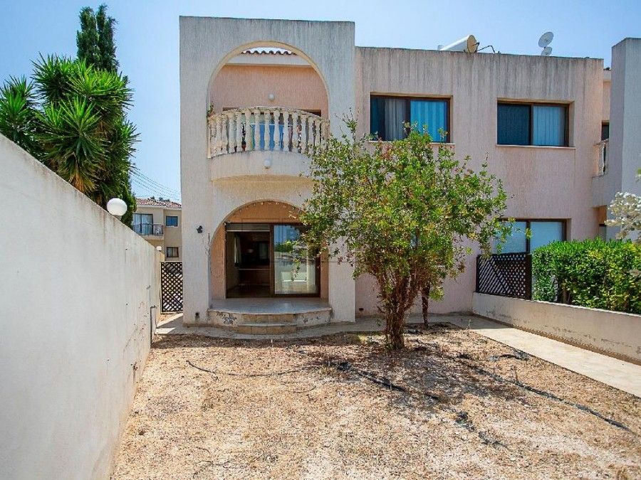 Property photo 2 of 14