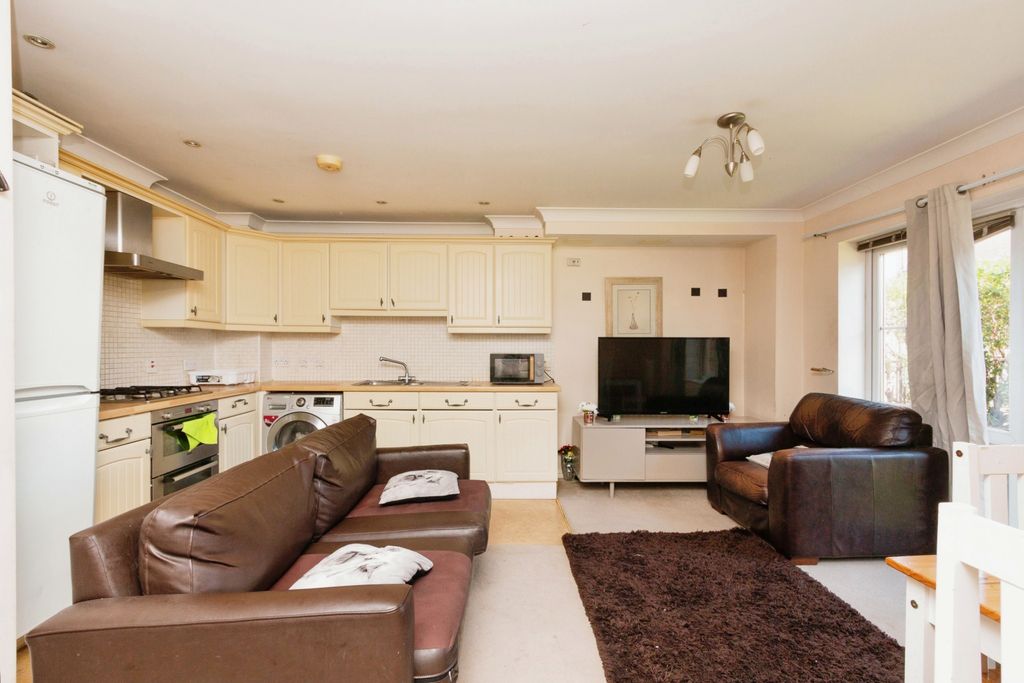 Property photo 3 of 17 Photography