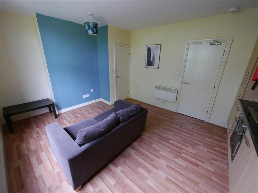 Property photo 2 of 8
