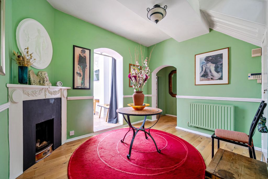 Property photo 3 of 22 1482429-16-6A3Ea0...
