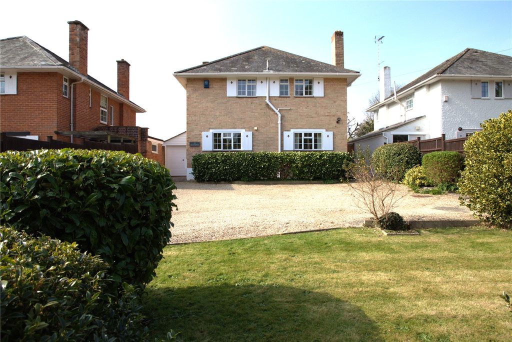 Property photo 1 of 33 Picture No. 01