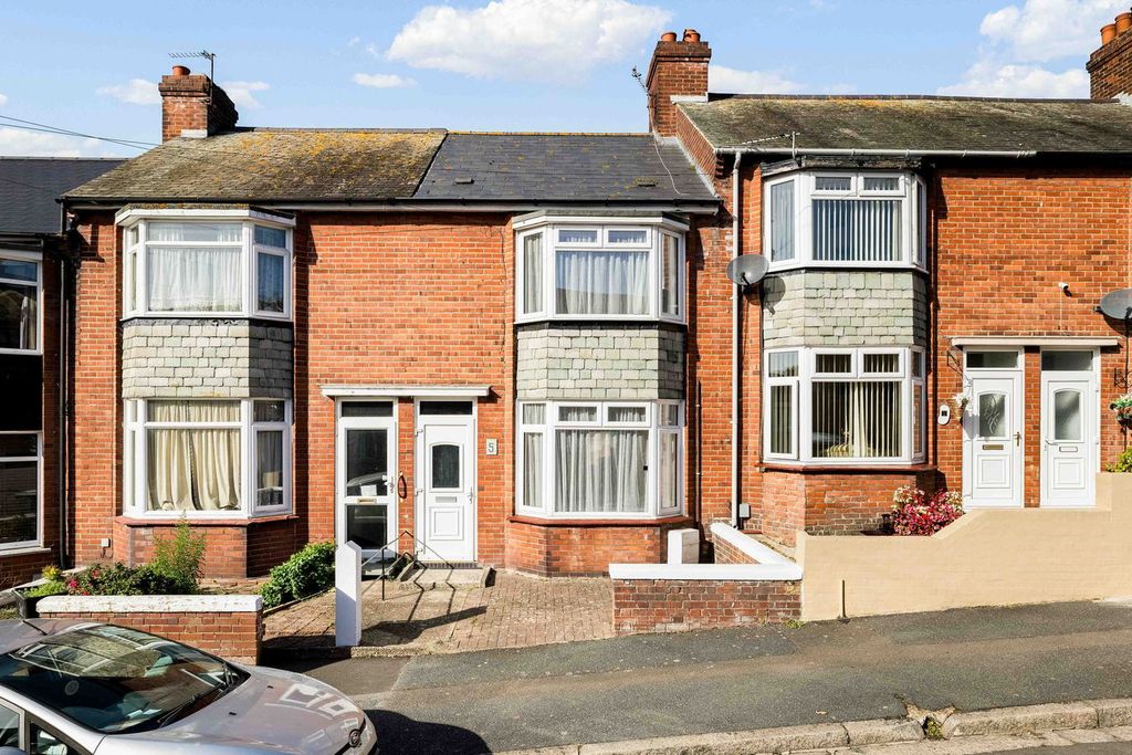 Property photo 1 of 13