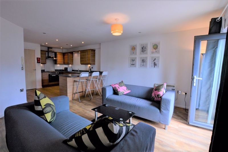 Property photo 3 of 12 Photo 11