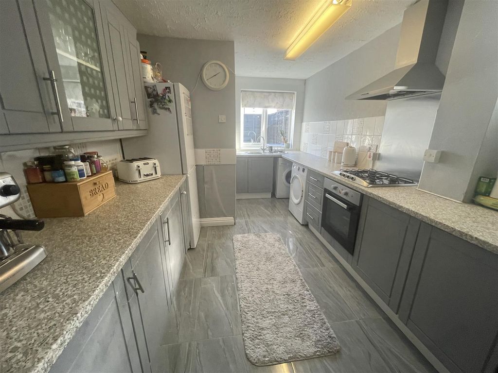 Property photo 2 of 13 4 Prov 3.Jpg
