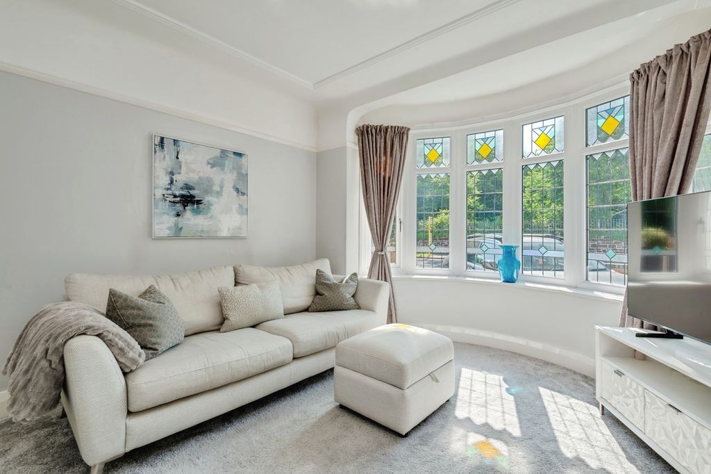 Property photo 3 of 16 Pbox-Img.Jpg