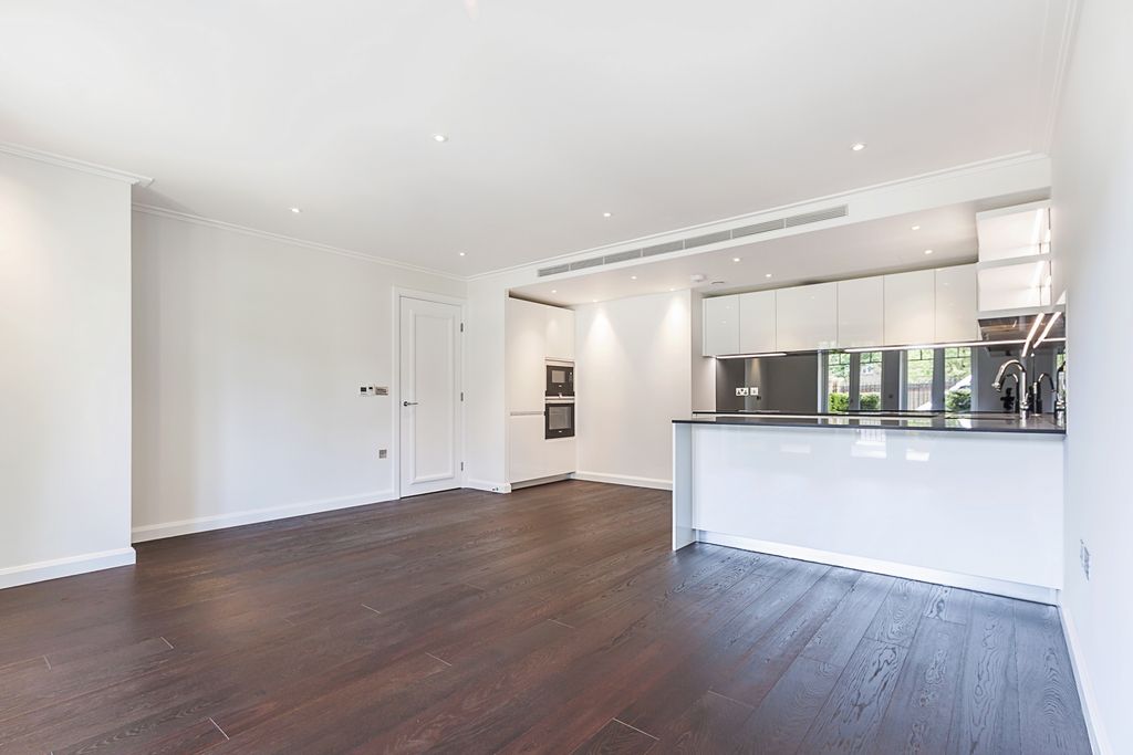 Property photo 3 of 19 Photo 10