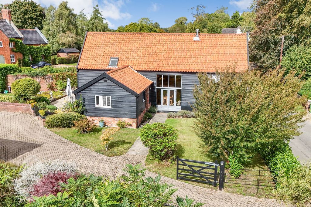 Property photo 1 of 41