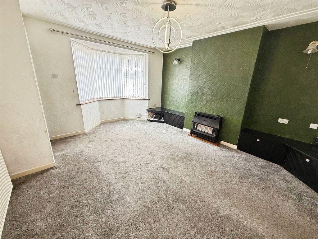 Property photo 3 of 20 Picture No. 12
