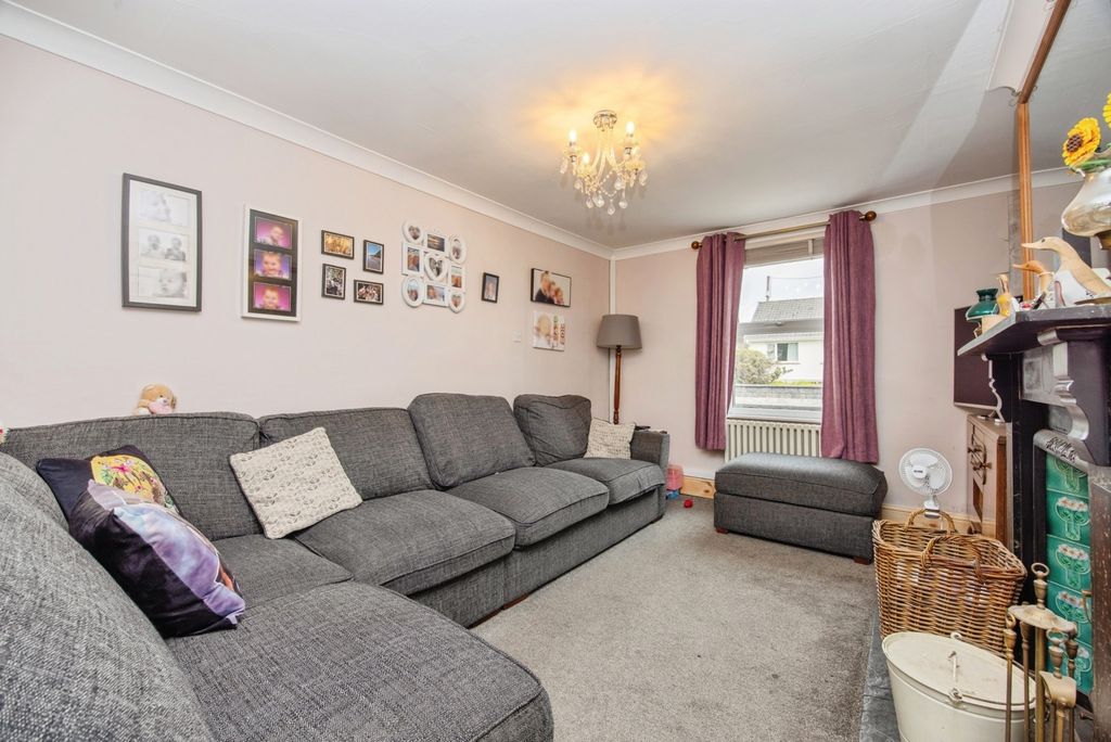 Property photo 2 of 27 Pbox-Img.Jpg