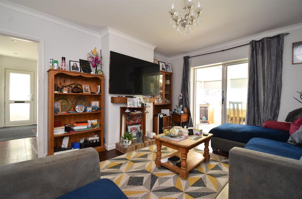 Property photo 3 of 15 Living Room