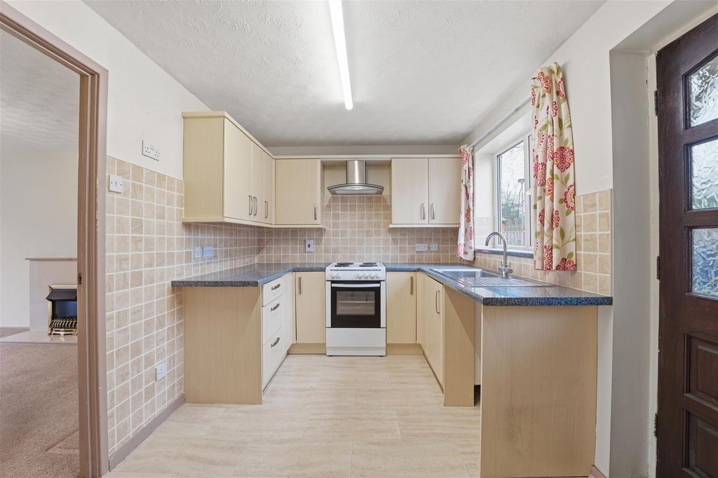 Property photo 3 of 18 P1178297.Jpg