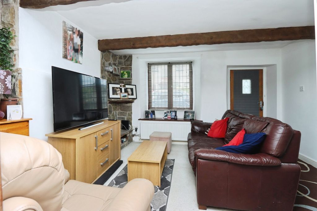 Property photo 2 of 12 Pbox-Img.Jpg
