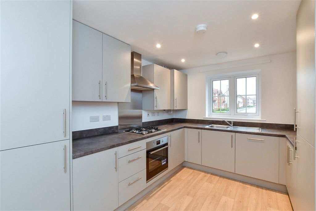 Property photo 2 of 15 Kitchen