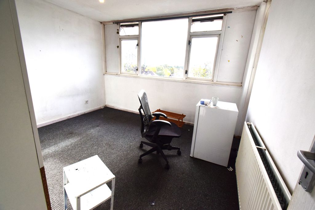 Property photo 3 of 7 Bedroom 2