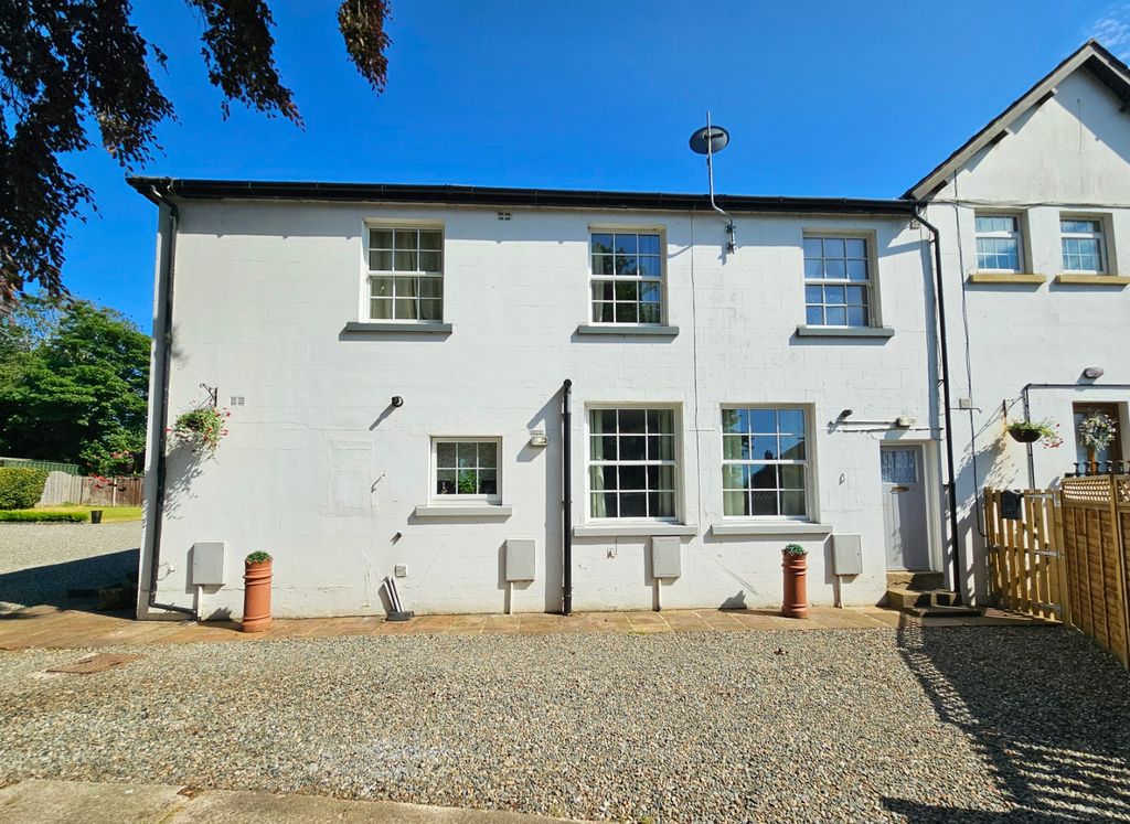 Property photo 1 of 14 3 Bedroom House For Rent