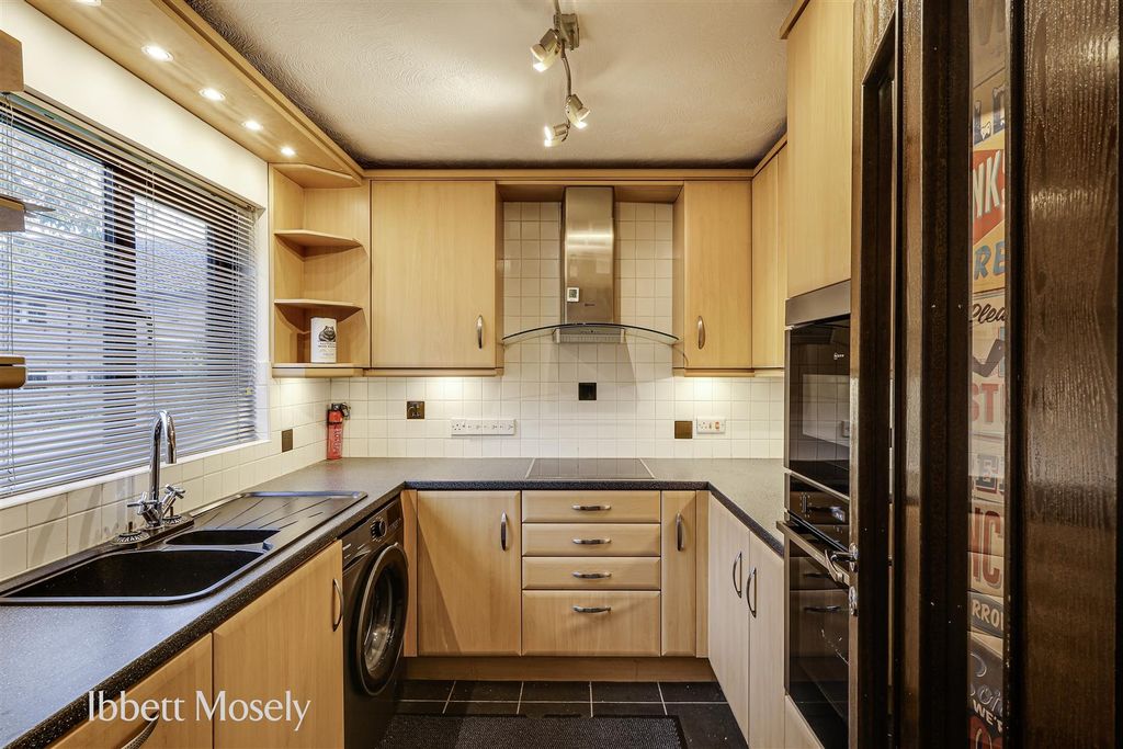 Property photo 3 of 13 5.Jpg