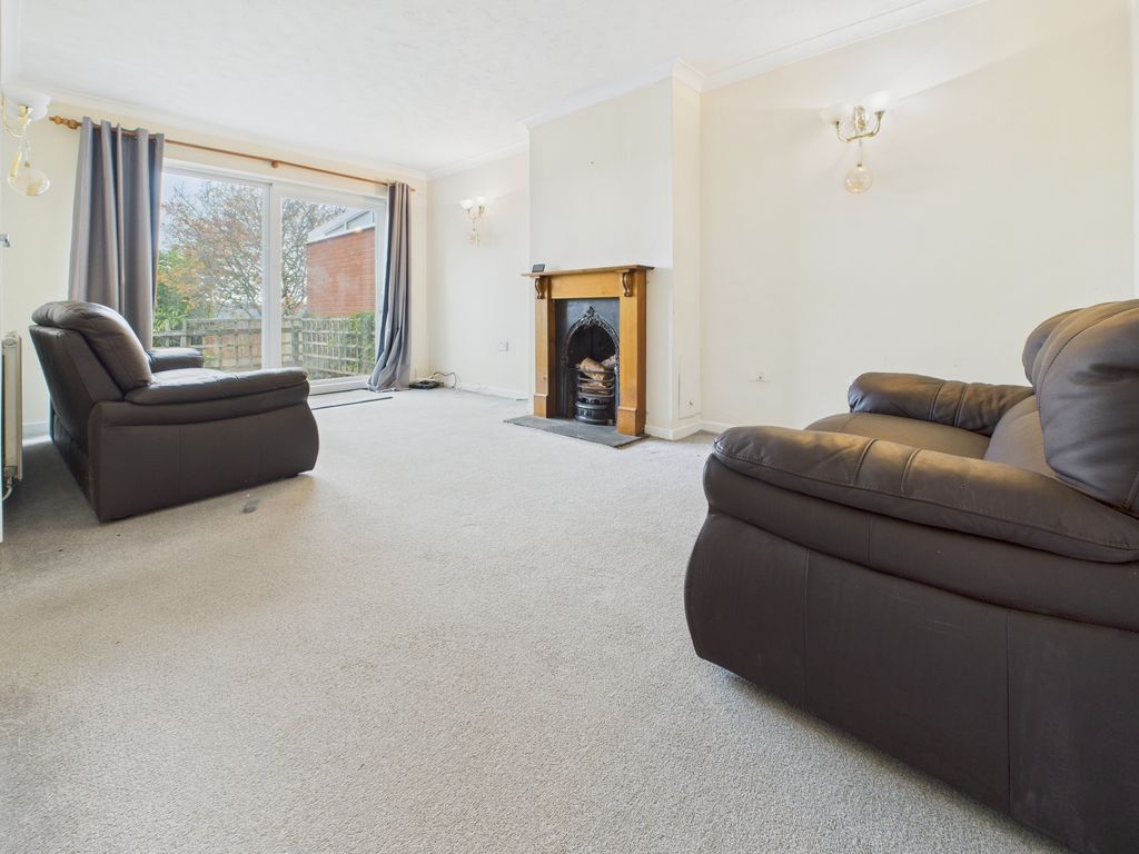 Property photo 2 of 20