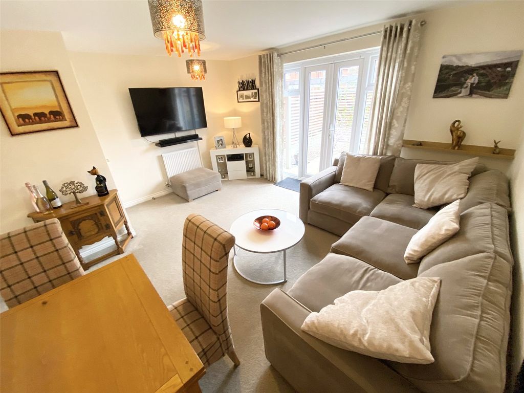 Property photo 2 of 24 Picture No. 19