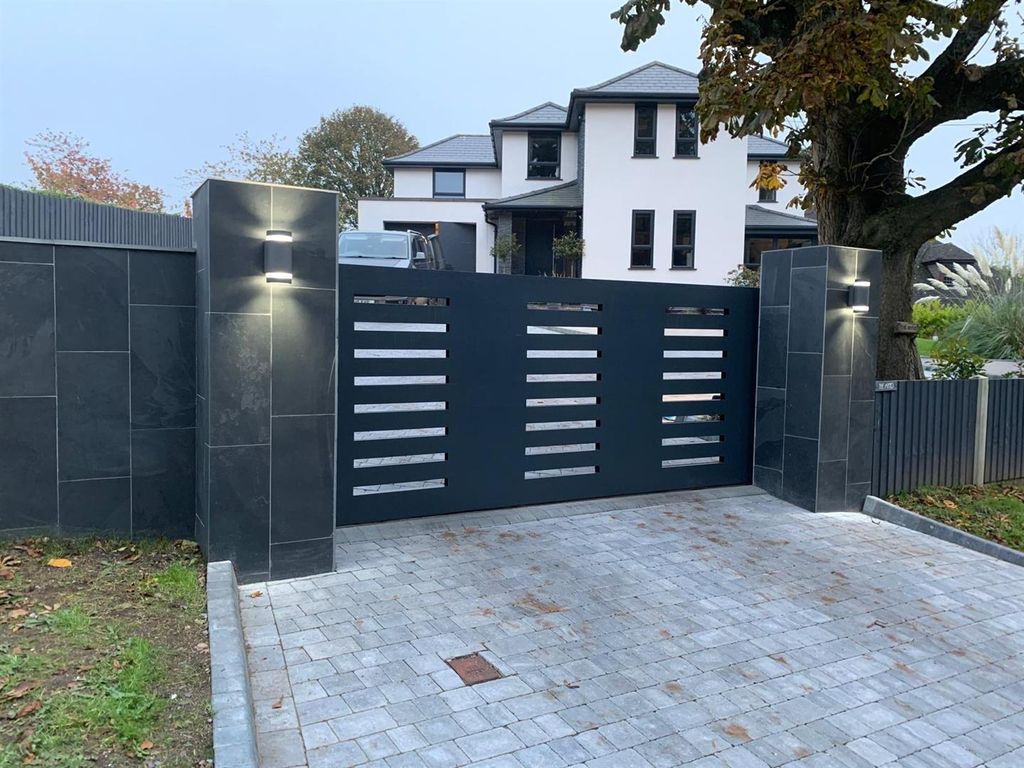 Property photo 1 of 38