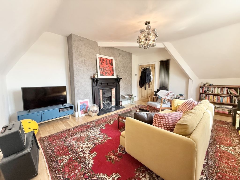 Property photo 3 of 16 Img_3560
