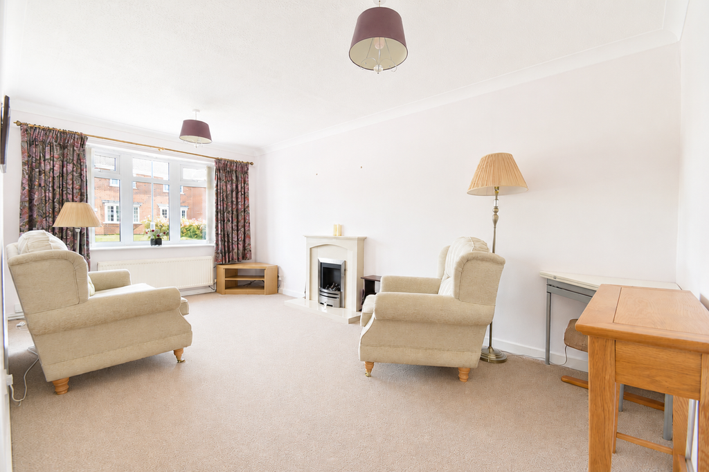 Property photo 2 of 13