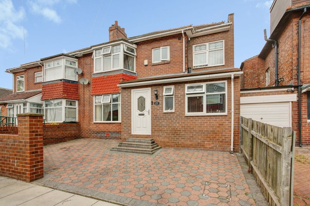 Property photo 1 of 20