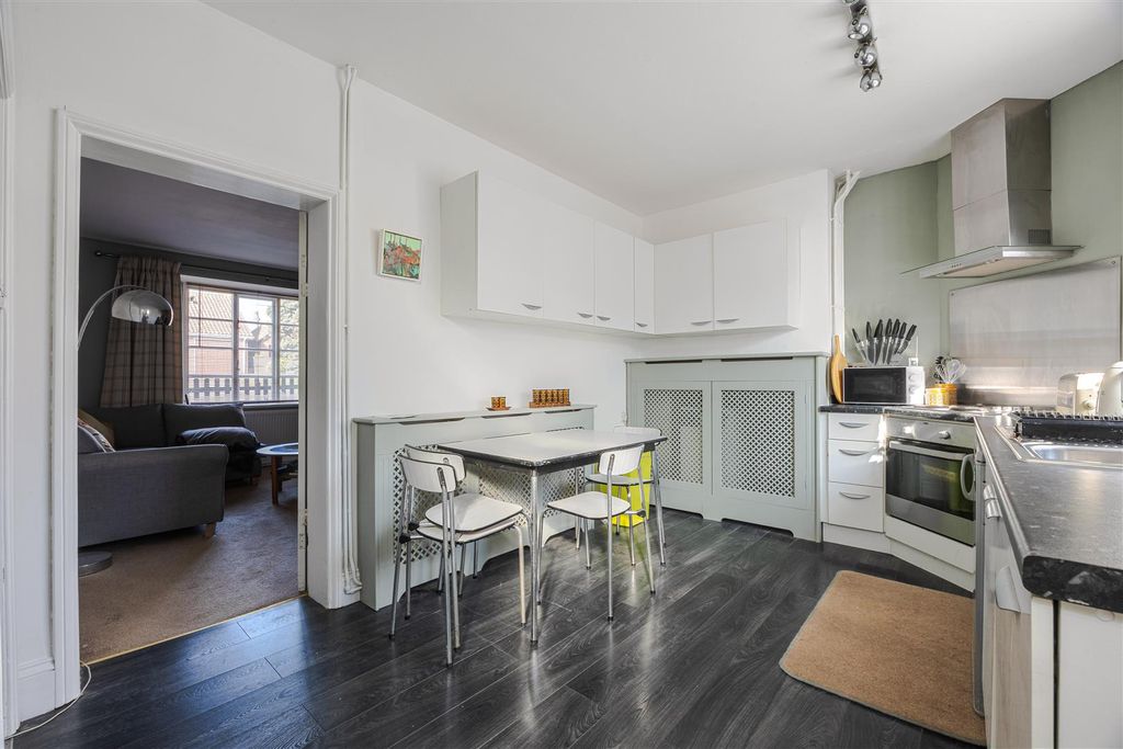 Property photo 3 of 14 Kitchen Diner