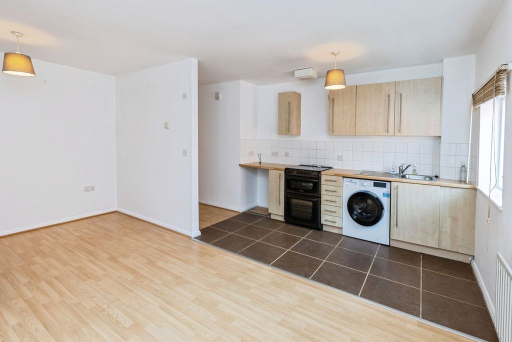 Property photo 2 of 9 Pbox-Img.Jpg