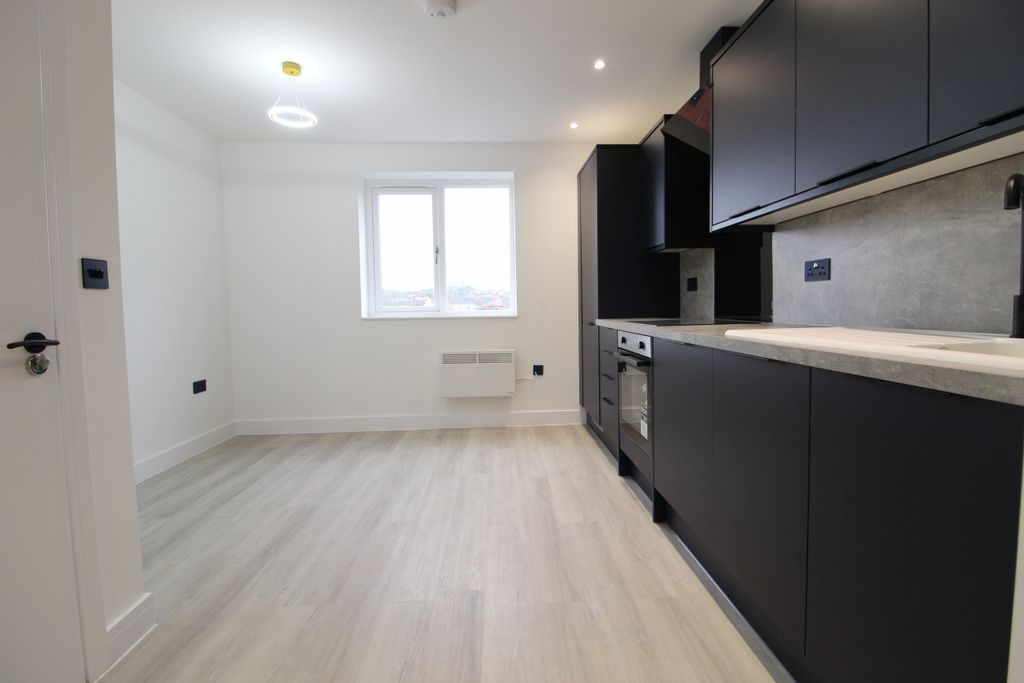 Property photo 2 of 10 Img_8484