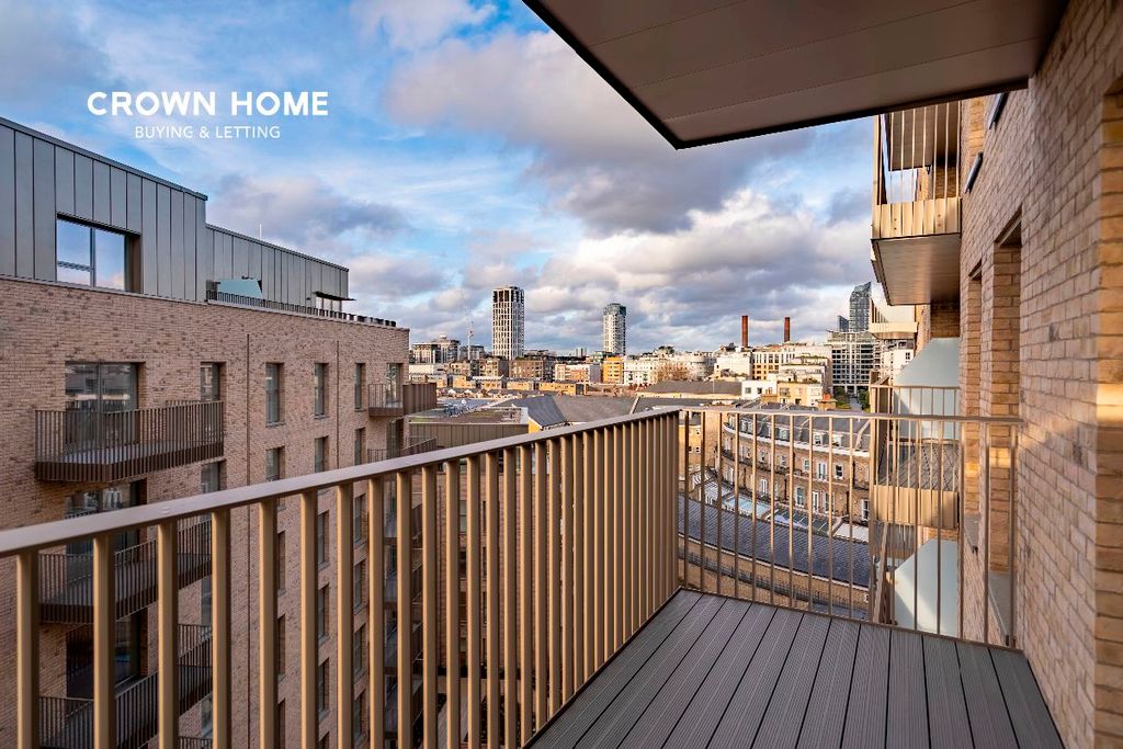 Property photo 2 of 12