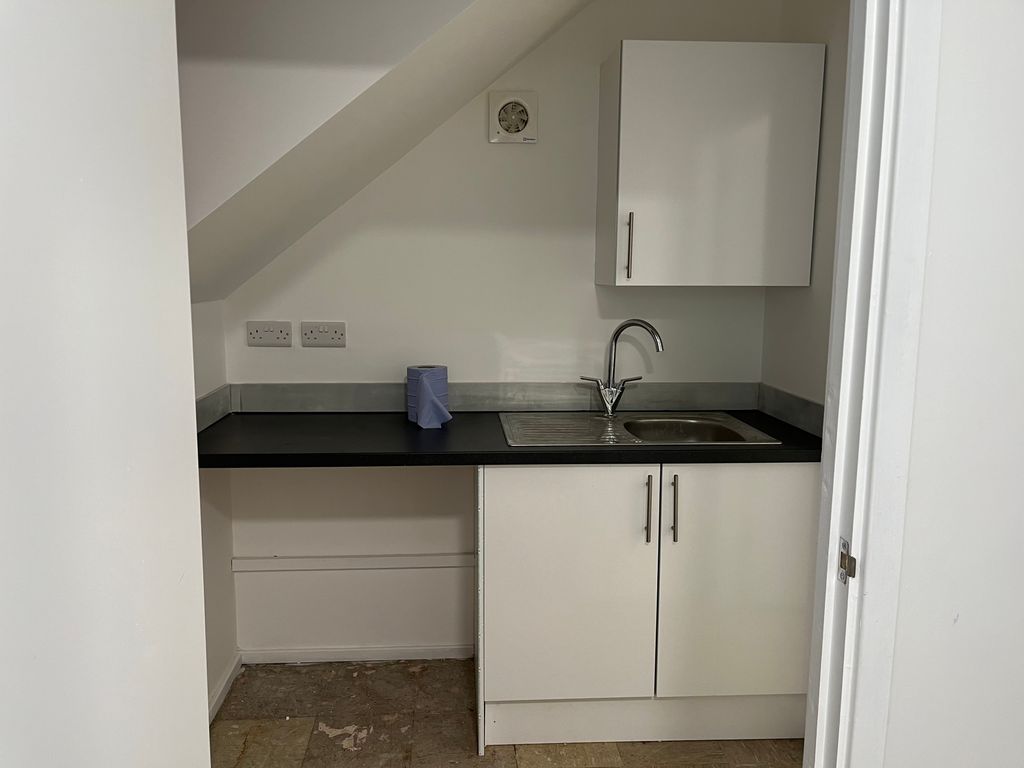 Property photo 3 of 3