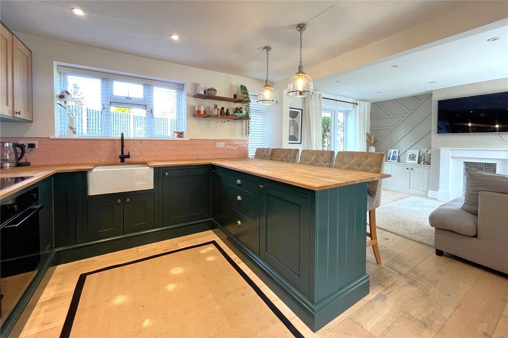 Property photo 2 of 11 Picture No. 08