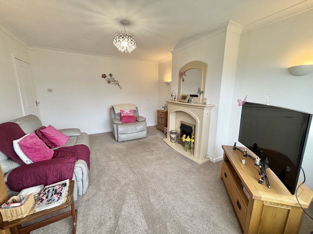 Property photo 3 of 24