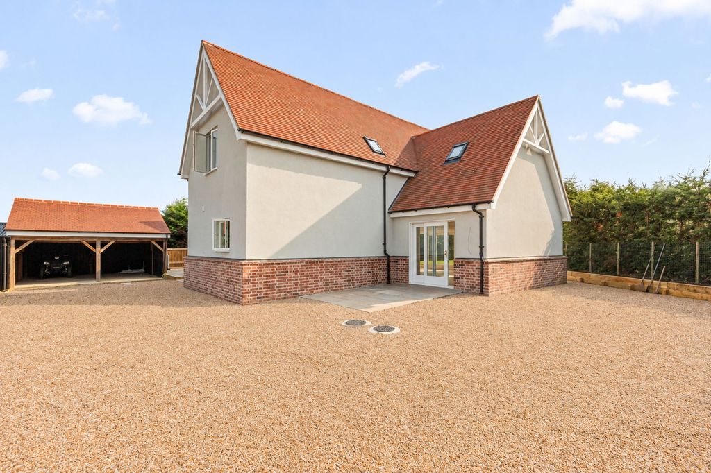 Property photo 2 of 11