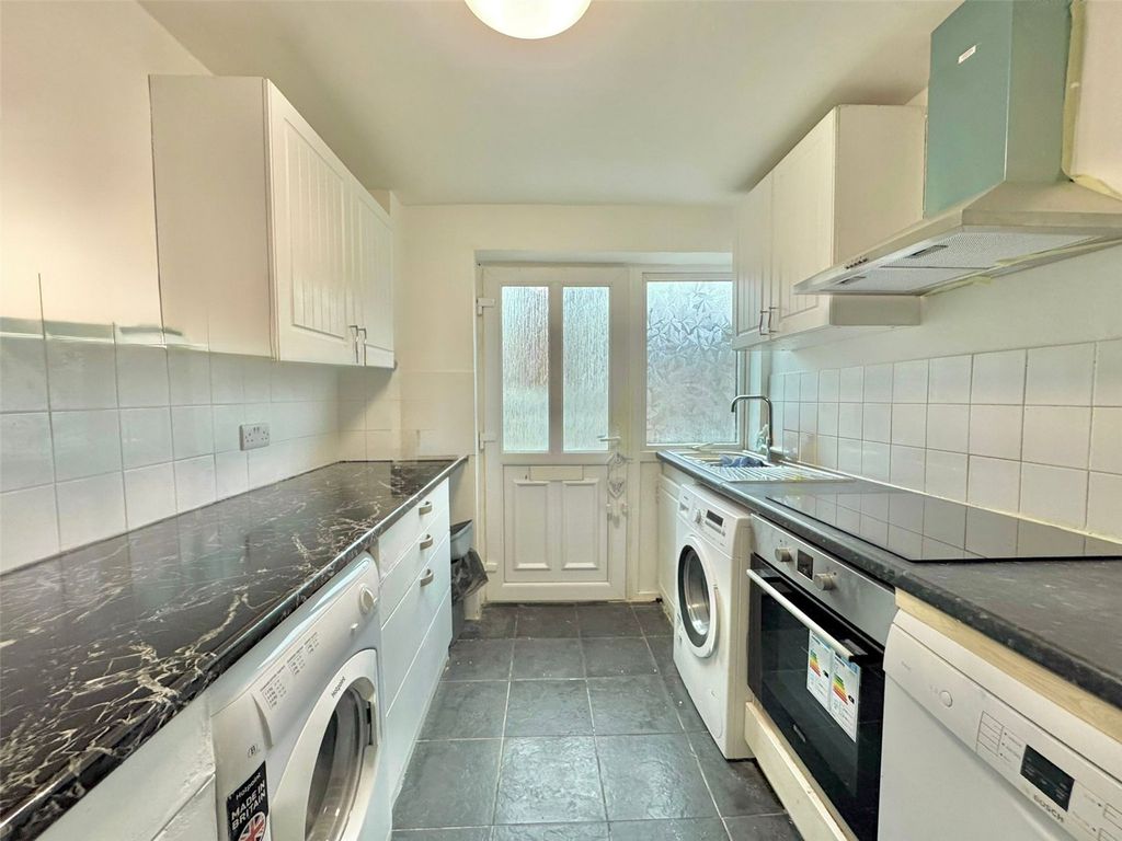 Property photo 3 of 8 Picture No. 02