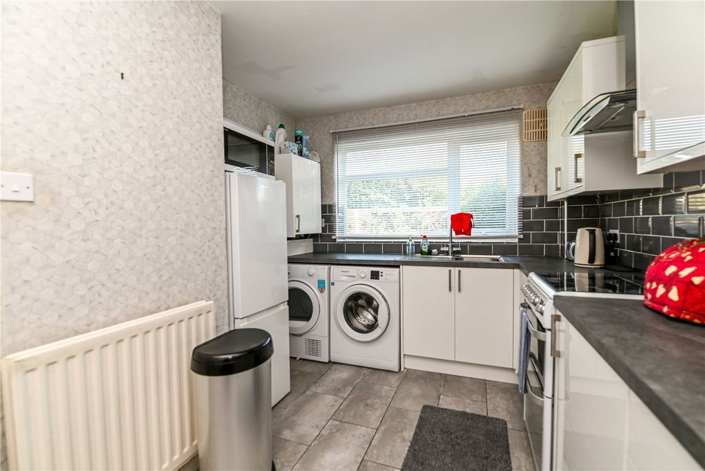 Property photo 3 of 15 Picture No. 04