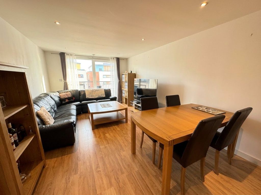Property photo 2 of 16 Picture No. 09