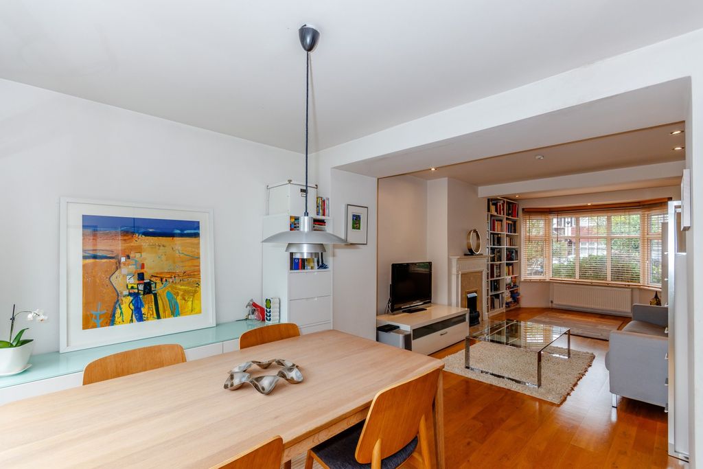 Property photo 3 of 13 Dining Area