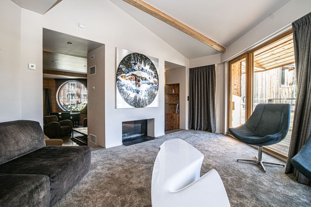 Property photo 2 of 12 Avoriaz Chalet For S